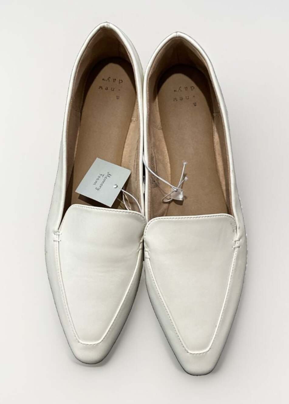 A New Day Women's White Pointed Toe Memory Foam Loafer Flats Size 11
